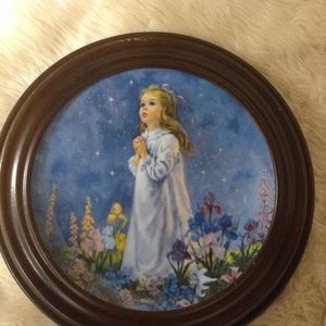 Twinkle Twinkle Little Star plate in wooden holder